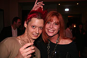 2 x rote Haare: Fleeky & Olivia Pascal (Foto: MartiN Schmitz)